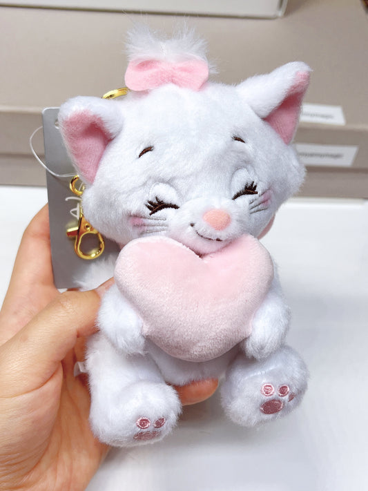 2024 Disney SH Valentine Marie Cat Holding pink heart plush keychain BNWT available on hand