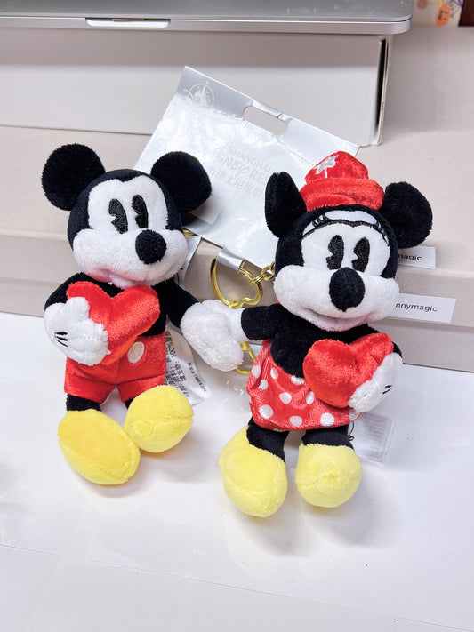 Disney Shanghai Valentine’s Day Minnie and Mickey holding hands with magnet plush keychain badge , pristine with tag, price tag is damaged 
, available on hand